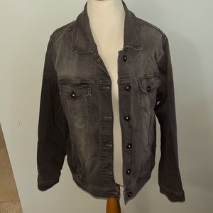 BNWOT TORRID GRAY DENIM JACKET Size 2